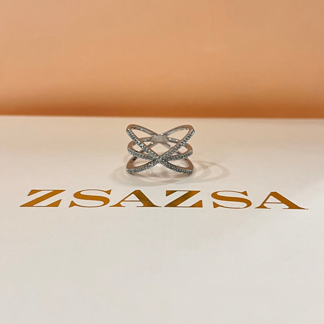 Zircone white gold plated crossed ring