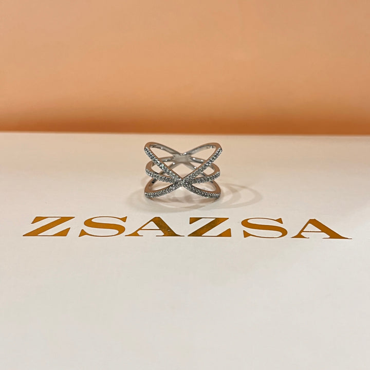 Zircone white gold plated crossed ring