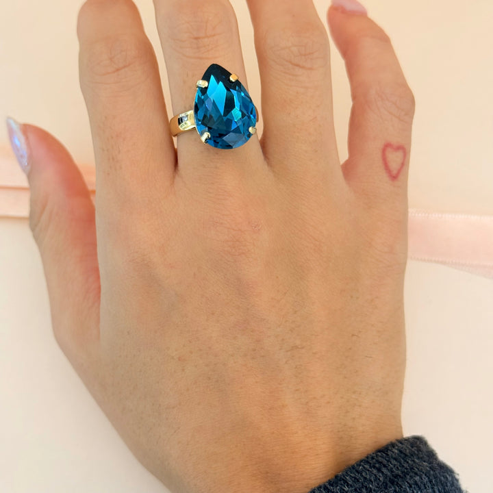 Teardrop verdemar Swarovski crystal earrings and ring