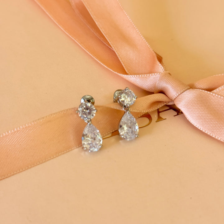 Round and teardrop zircone silver earrings