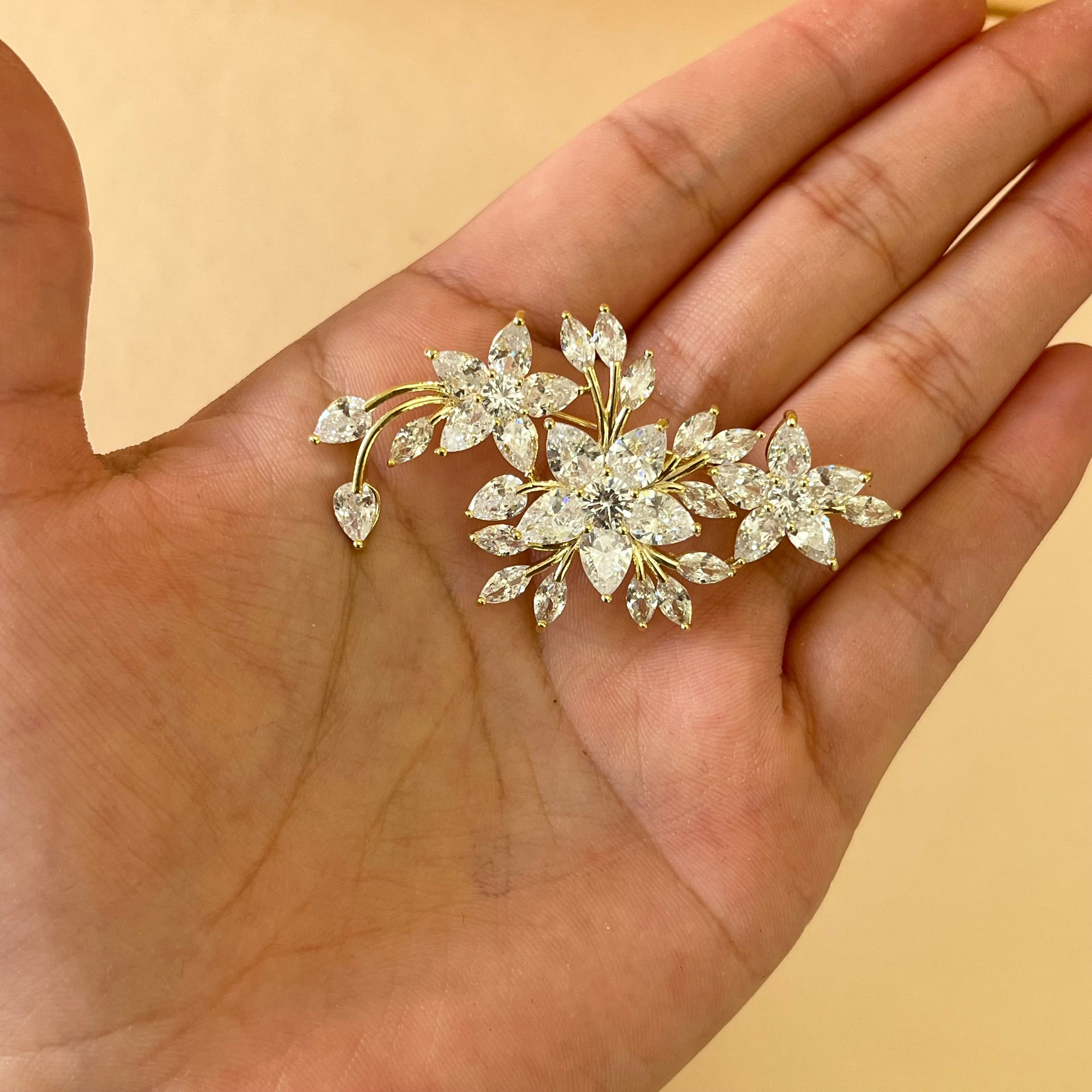 Marquise flowers brooch