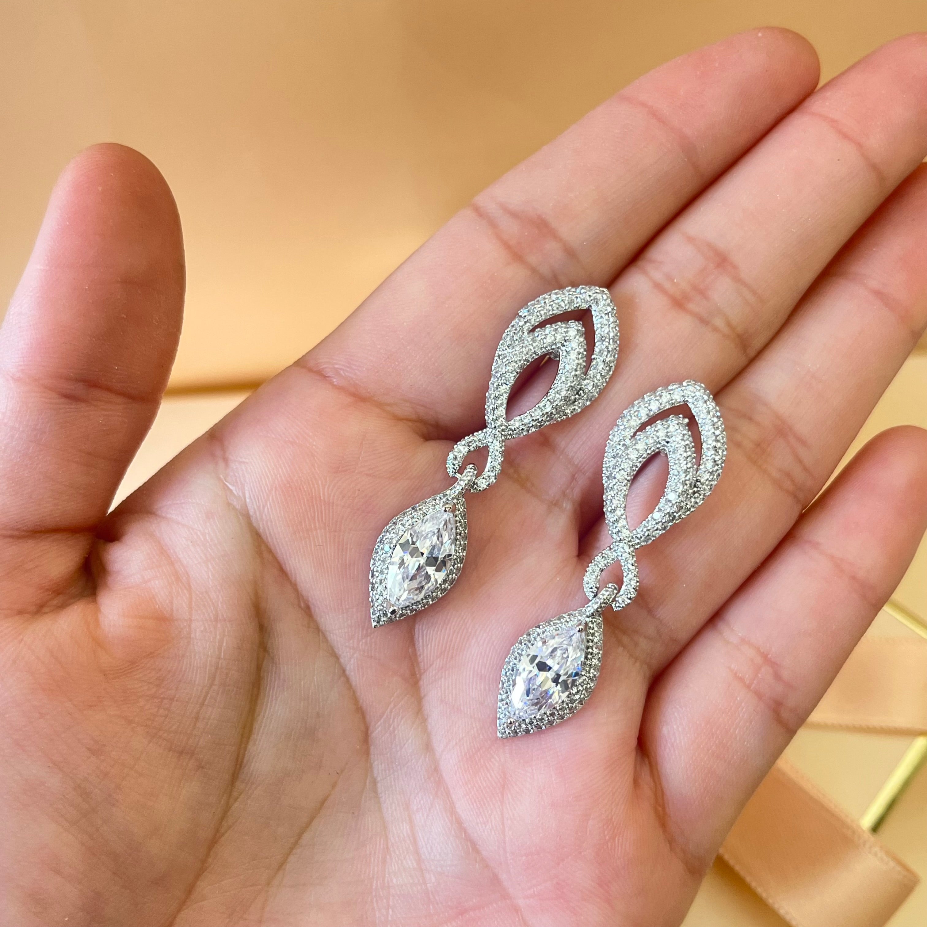 Silver zircone marquise earrings