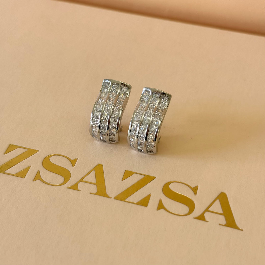 Curved zircone silver set