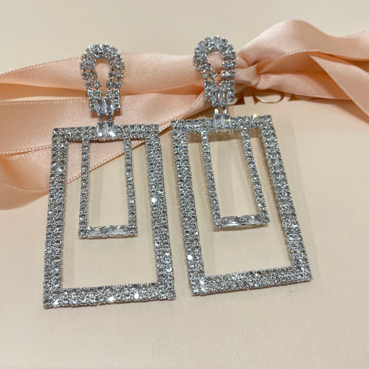 Elegant earrings