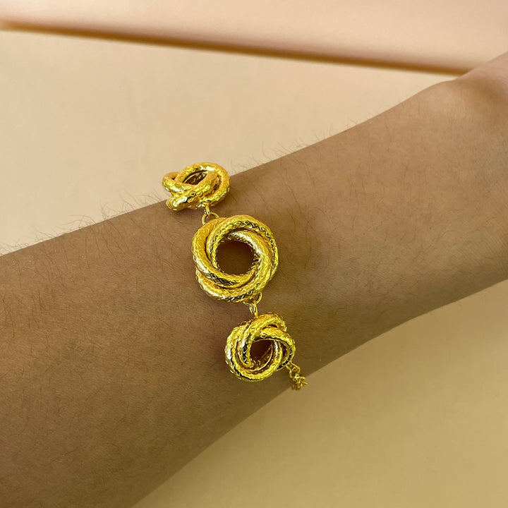 Elegant gold set