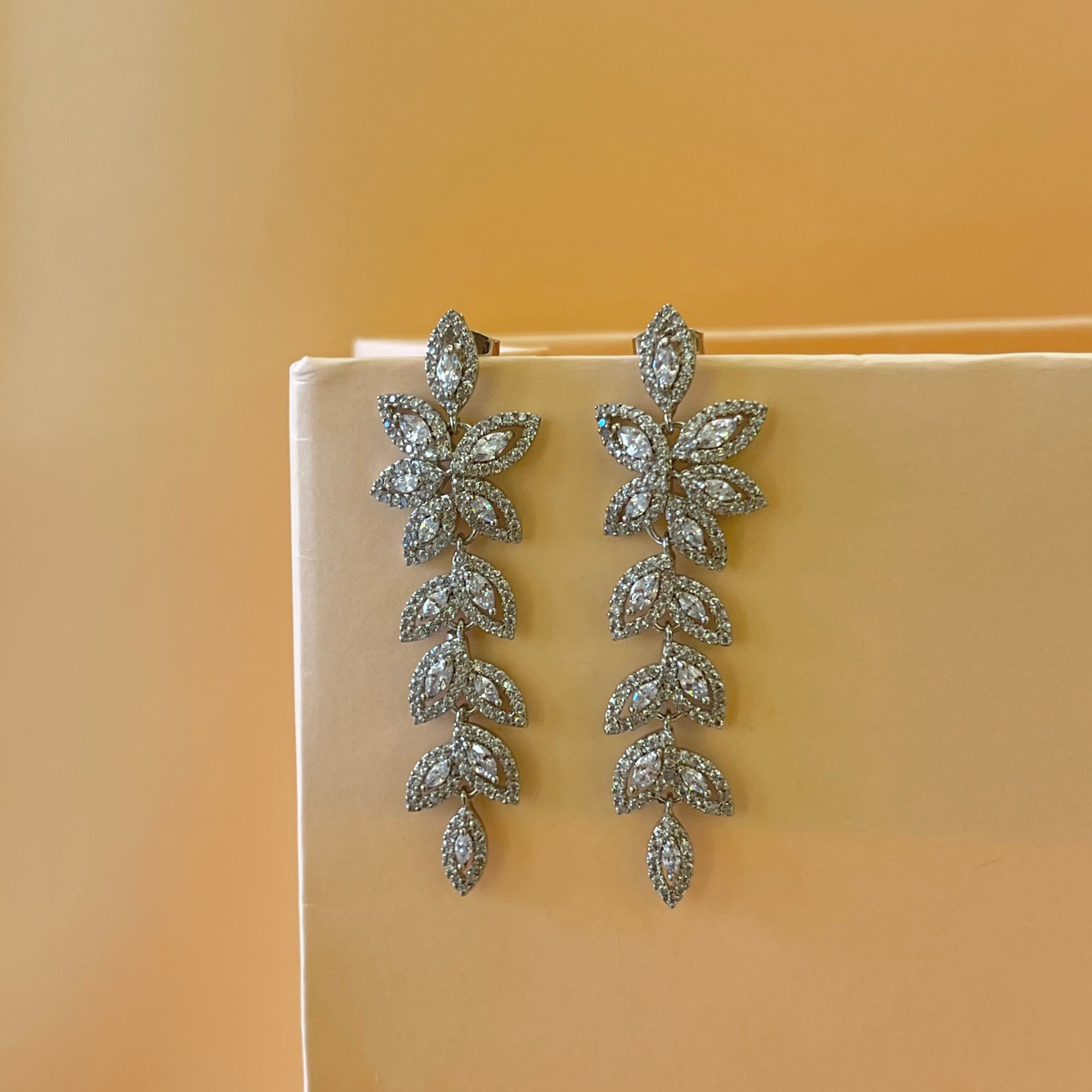 Silver zircone marquise earrings