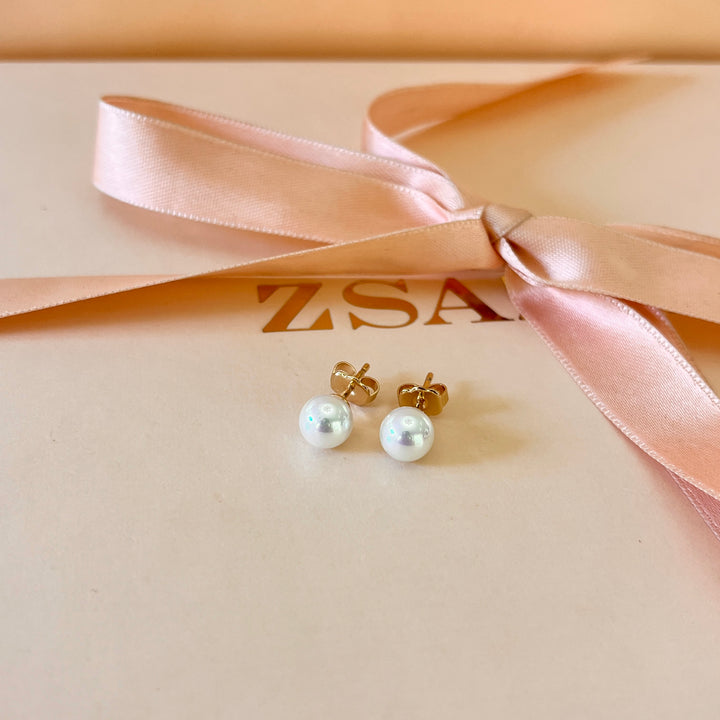 White Mallorca pearls gold plated studs