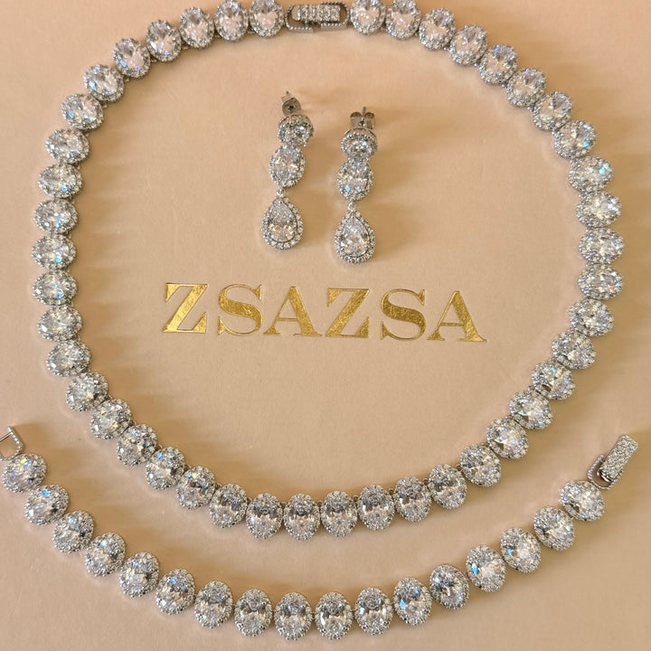 Oval and teardrop zircone silver set