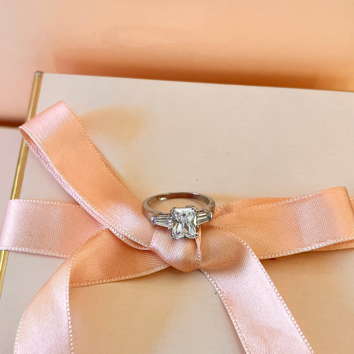 Zircone rectangular trilogy white gold plated ring