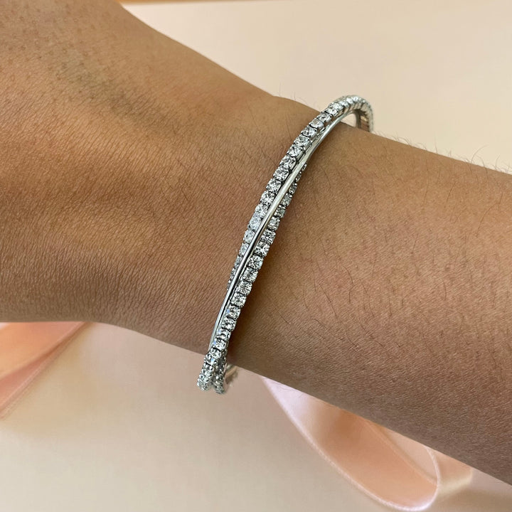 Dainty bangle