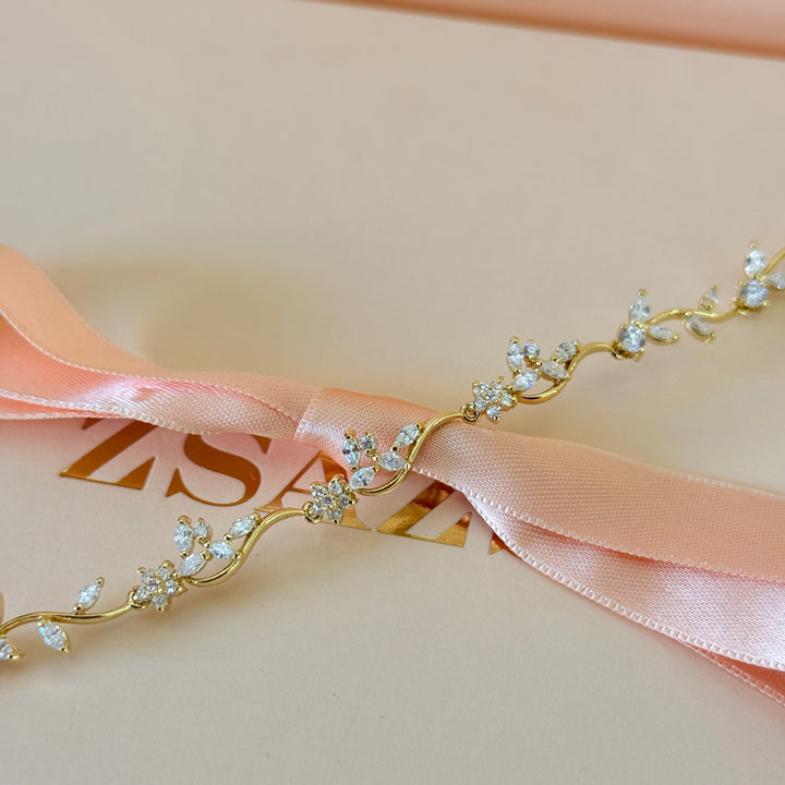 Zircone dainty marquise flower gold plated bracelet