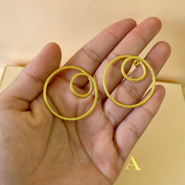 Round gold handmade earrings & bangle
