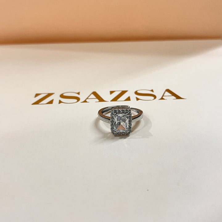 Zircone rectangular sterling silver ring