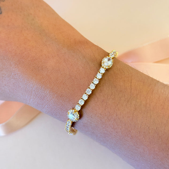 Zircone mixed shapes gold plated bracelet