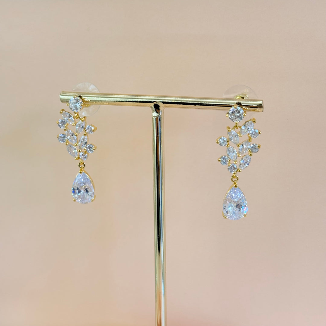 Marquise and teardrop zircone gold plated earrings