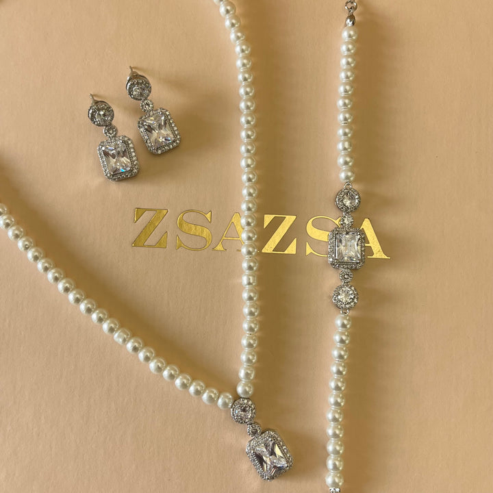 Zircone & pearls set