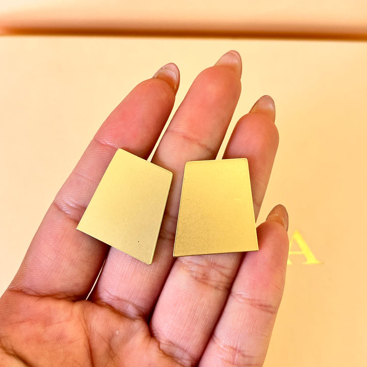 Asymmetric handmade gold plated set