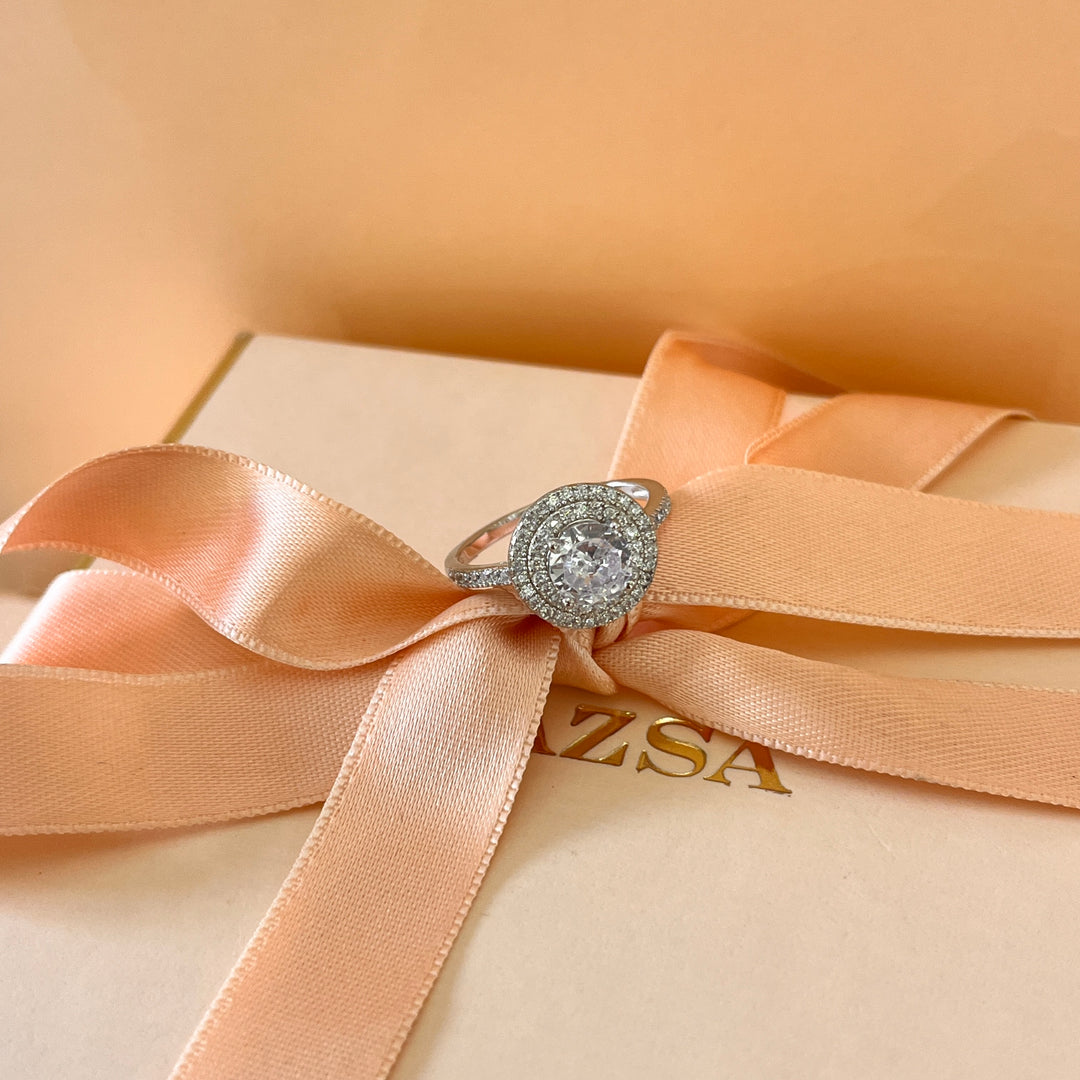 Zircone round sterling silver ring