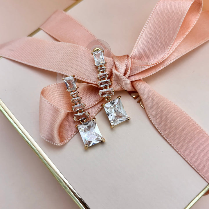 Elegant earrings