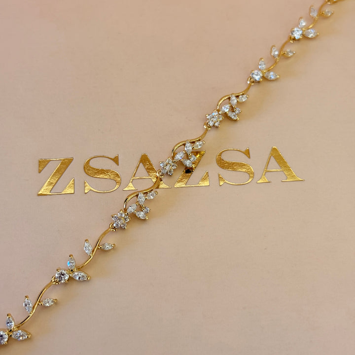 Teardrop and flower zircone gold plated set