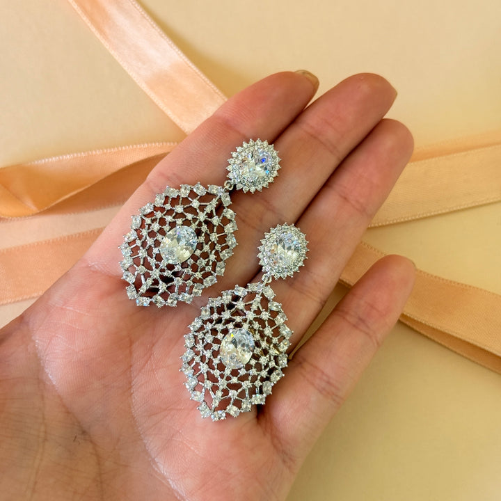 Oval zircone silver earrings