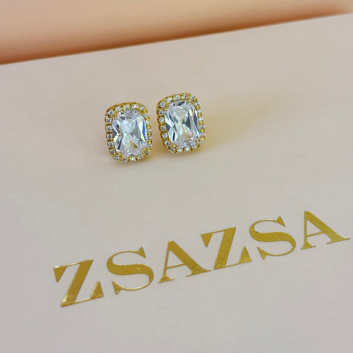 Rectangular zircone gold plated pendant set