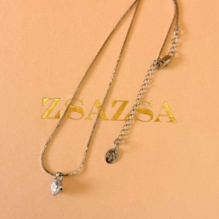 Medium solitaire zircone silver pendant