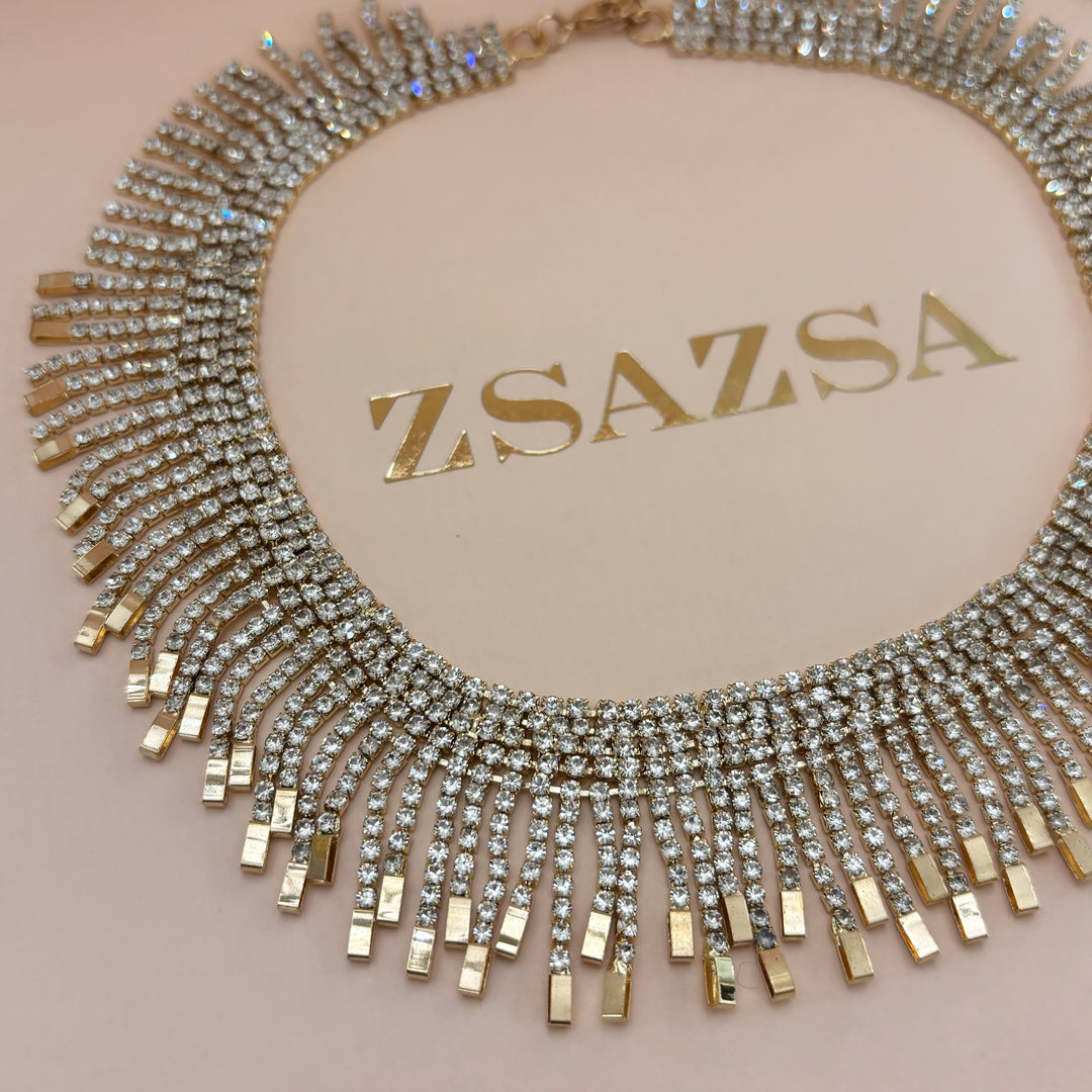 Elegant necklace