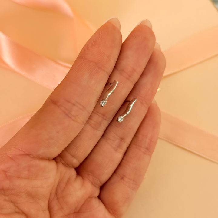 Dainty zircone silver earrings