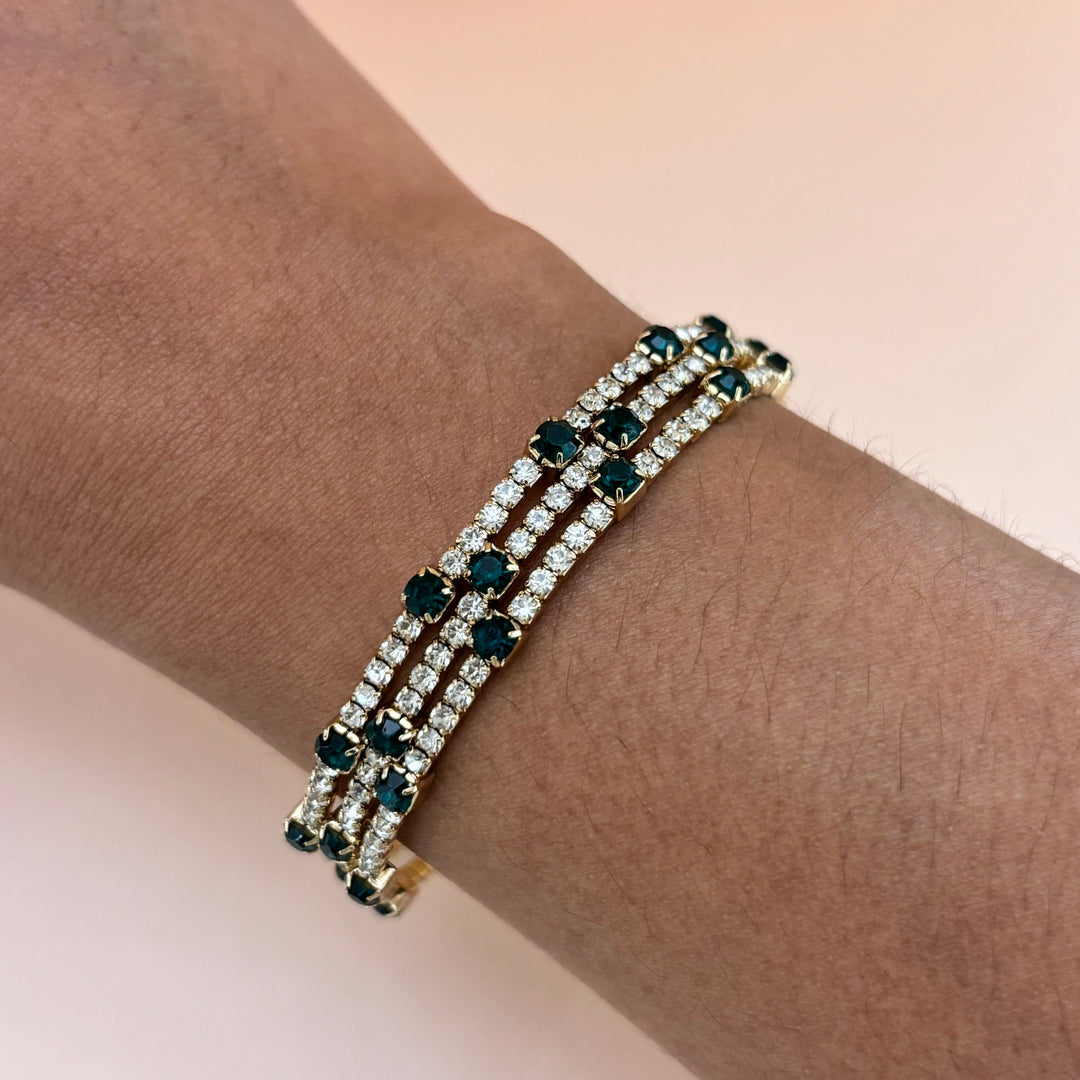 Elegant green bangle