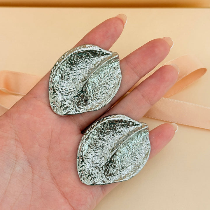 Plain texture leaf silver clip on earrings