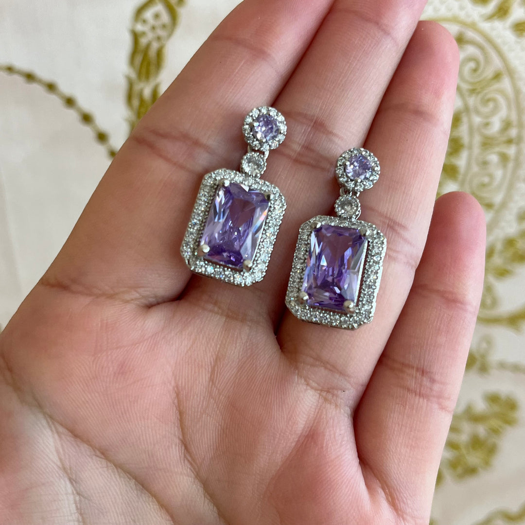 Elegant earrings