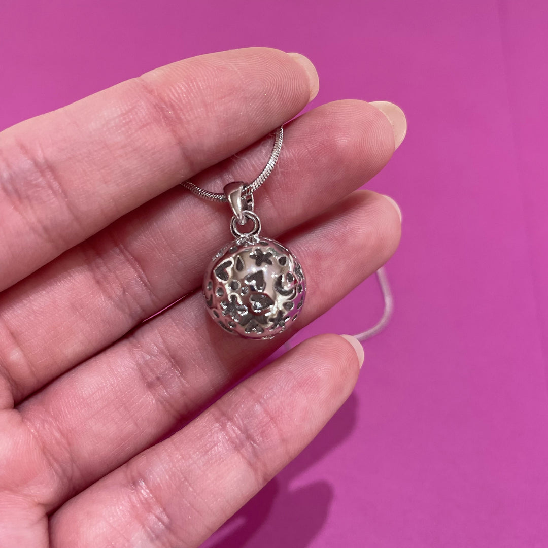 Pendant set