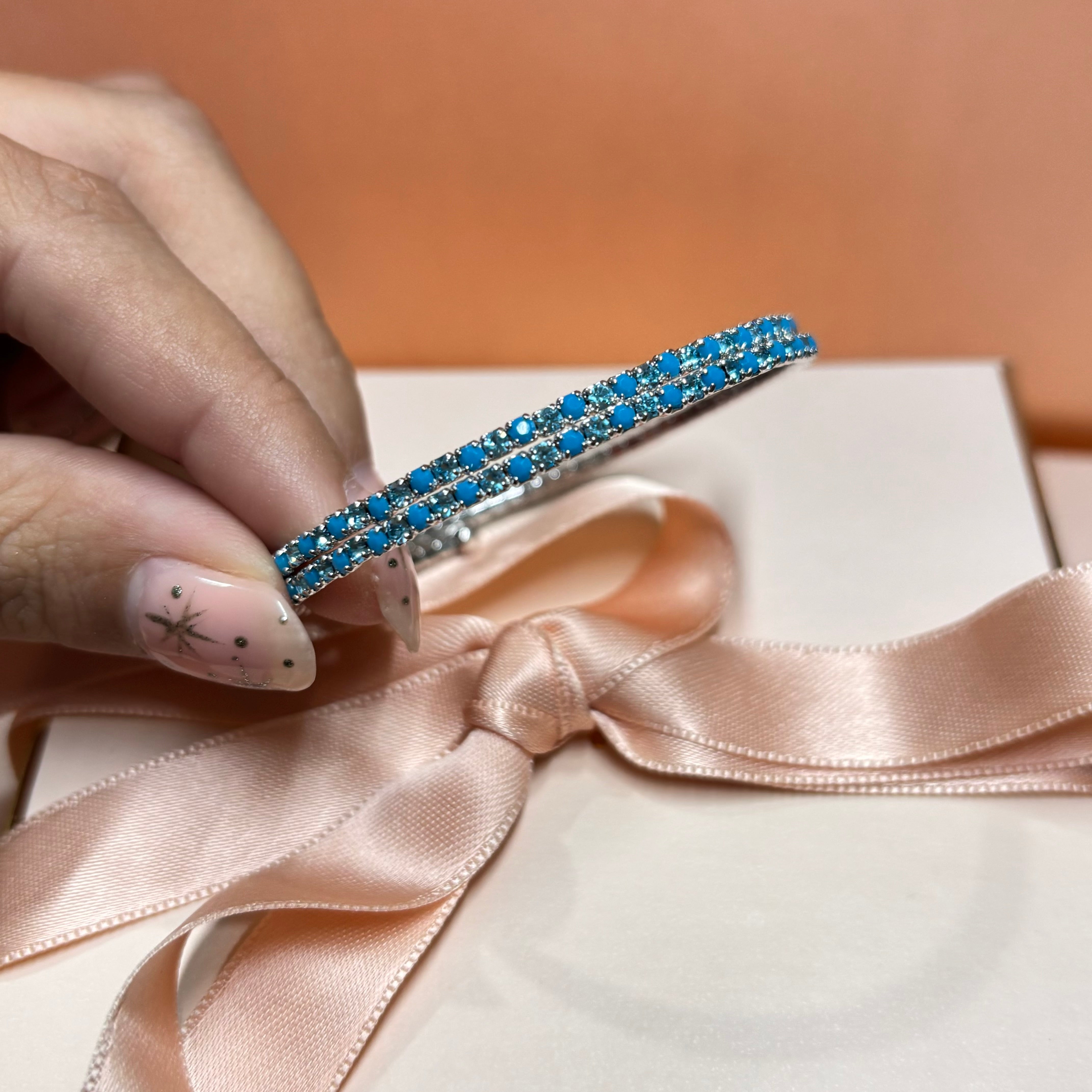 Dainty turquoise bangle