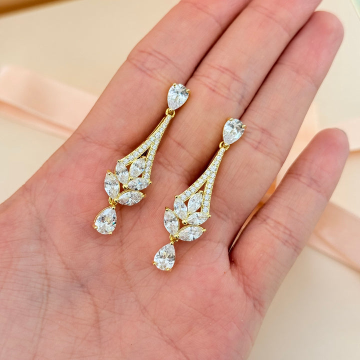 Teardrop and marquise zircone gold plated earrings