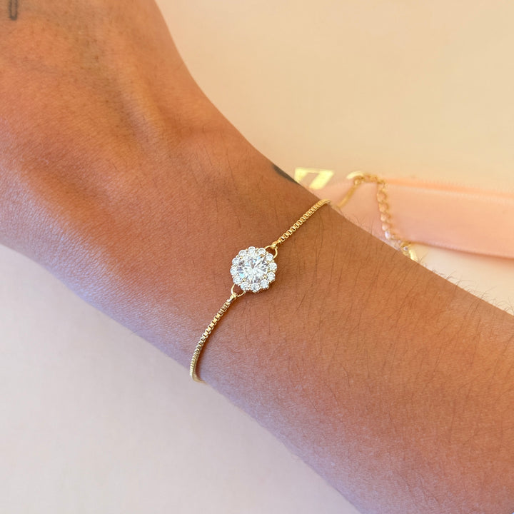 Zircone dainty round in the middle gold plated bracelet