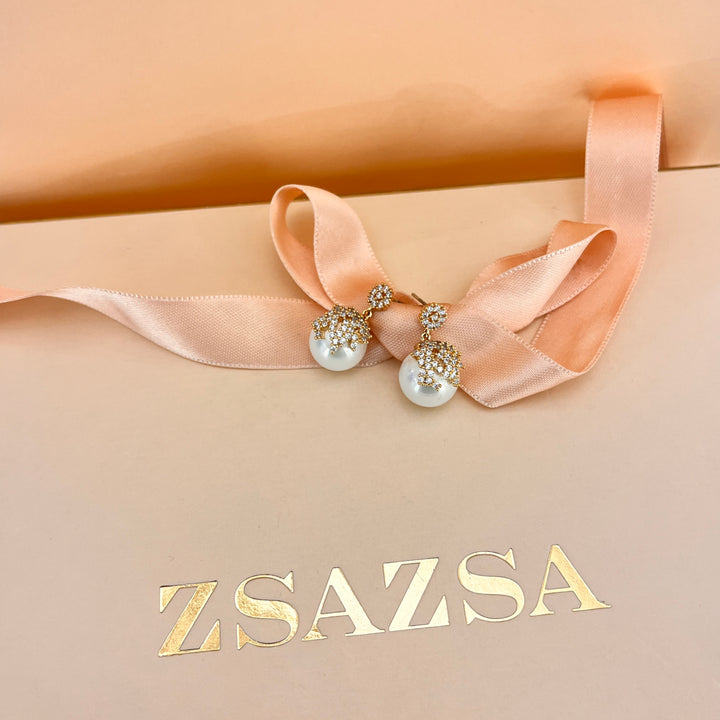 Zircone and white pearls gold plated earrings