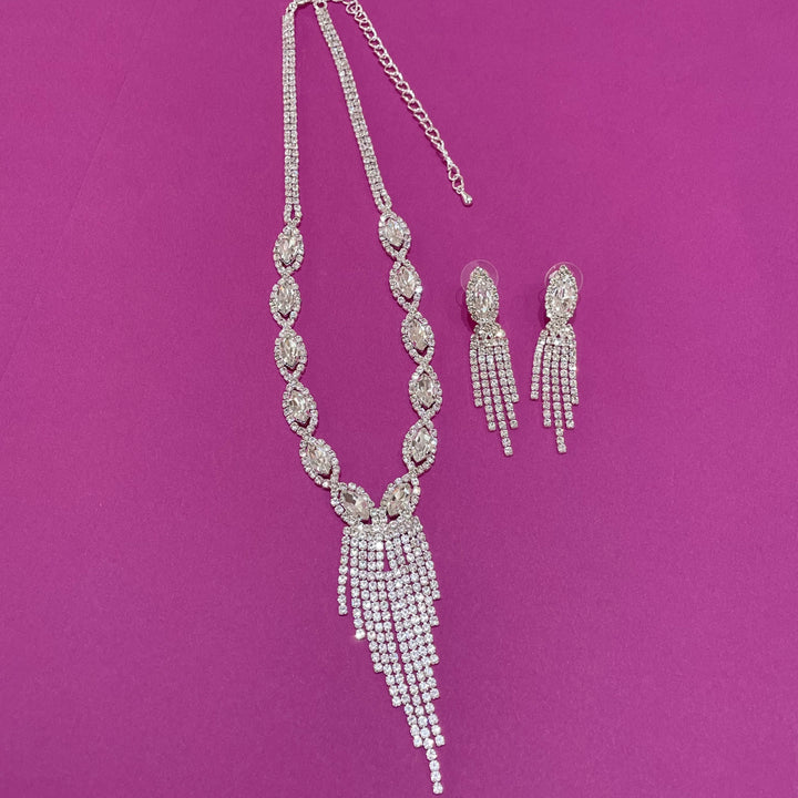 Elegant set