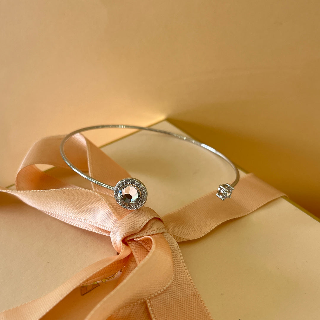 Open silver zircone bangle