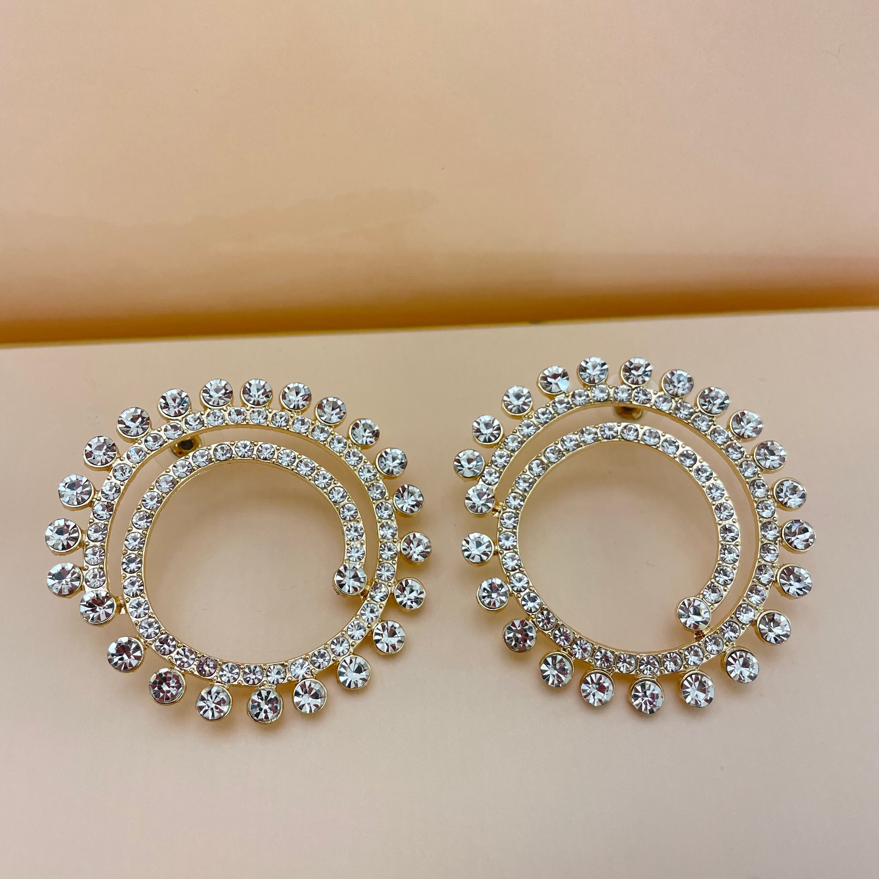 Elegant earrings