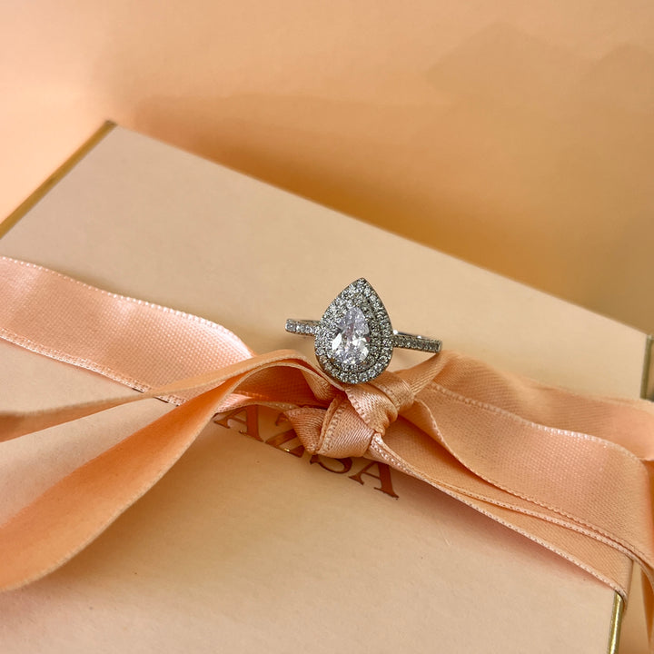 Zircone teardrop sterling silver ring