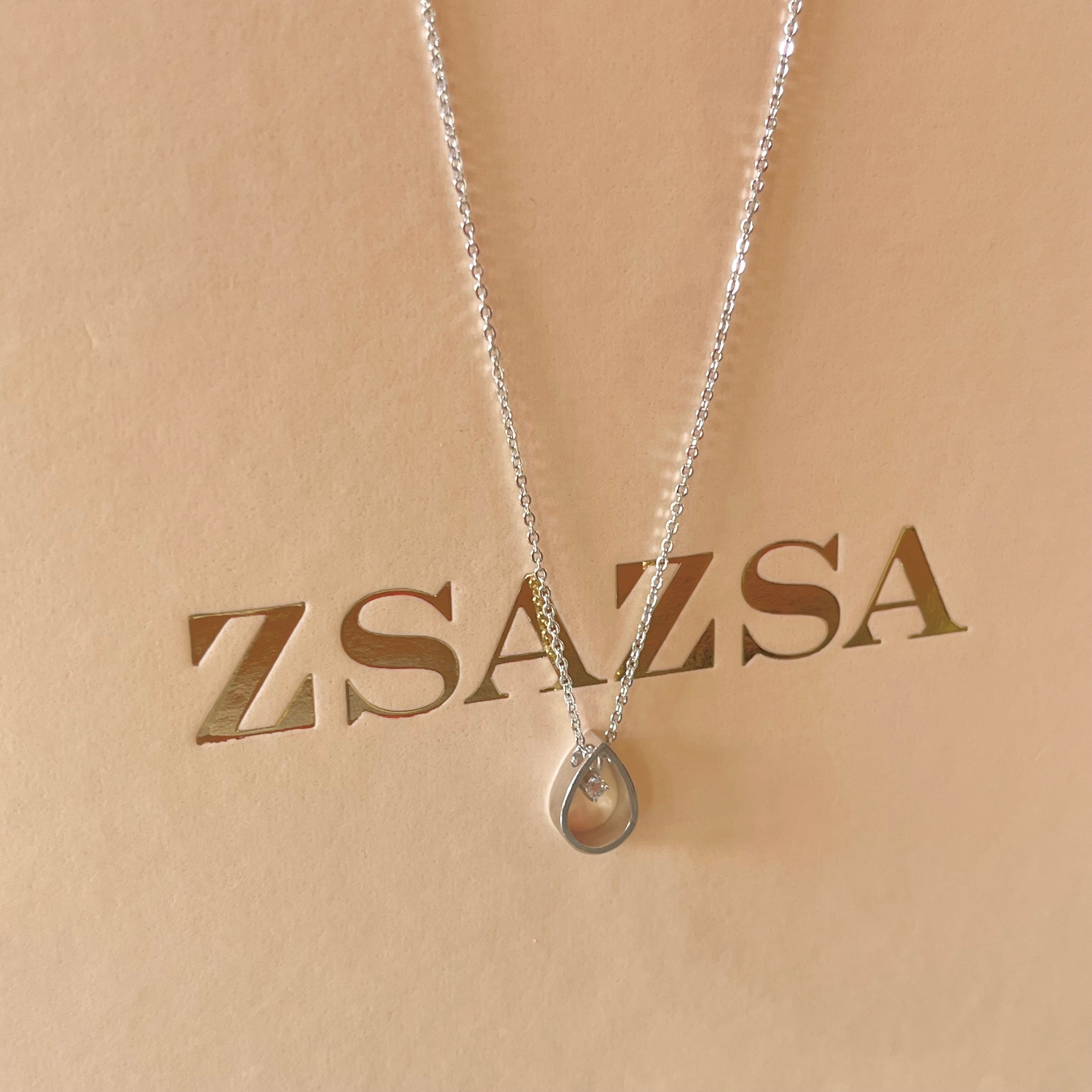 Silver zircone teardrop pendant