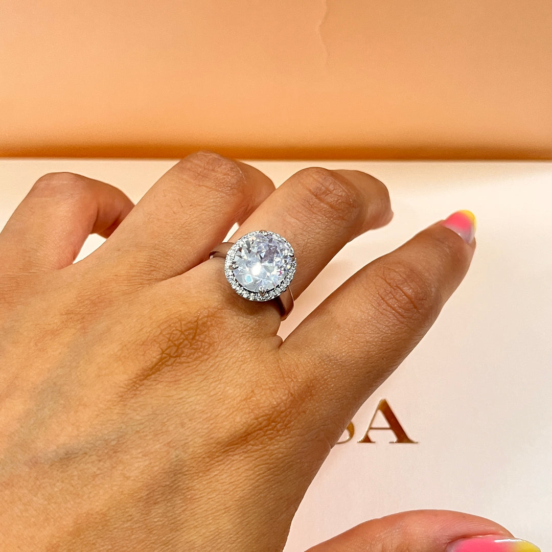 Zircone oval white gold plated ring