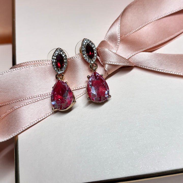 Teardrop earrings