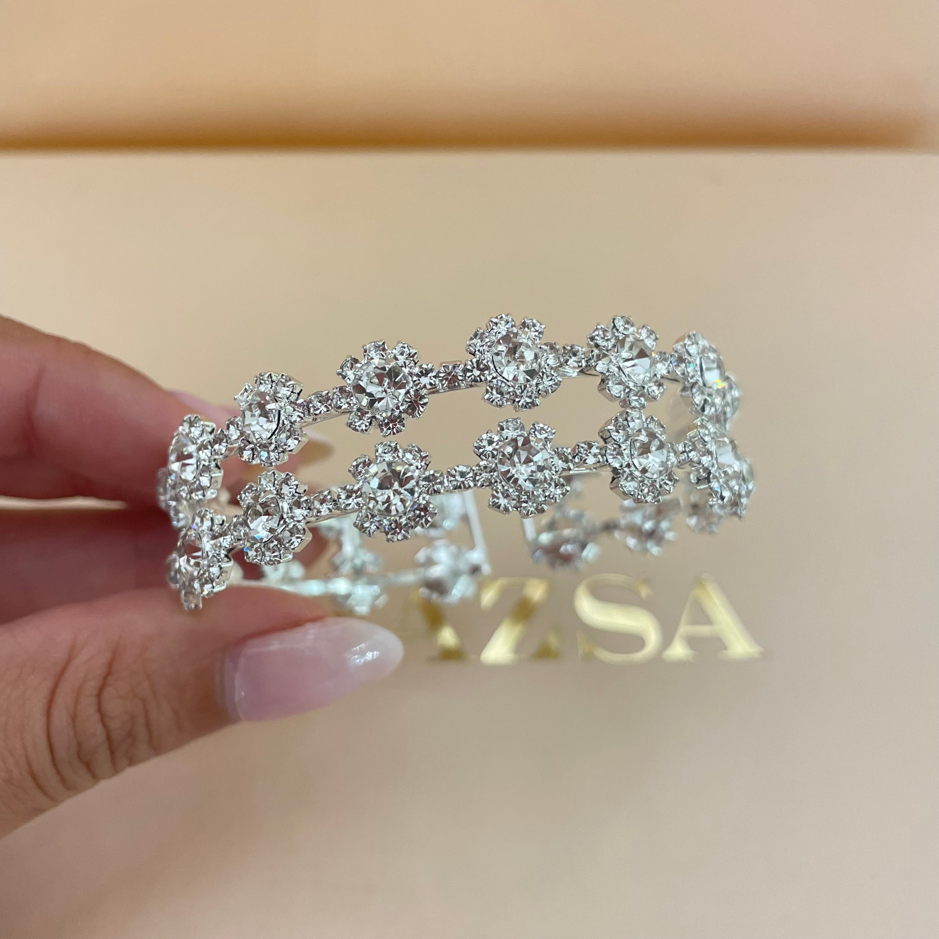 Flower bangle