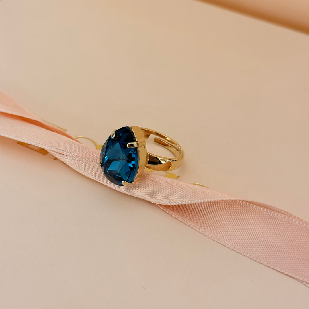 Teardrop verdemar Swarovski crystal earrings and ring