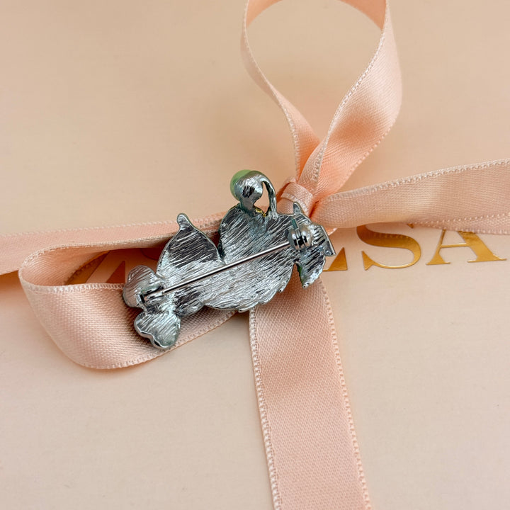 Green leaf pearl brooch