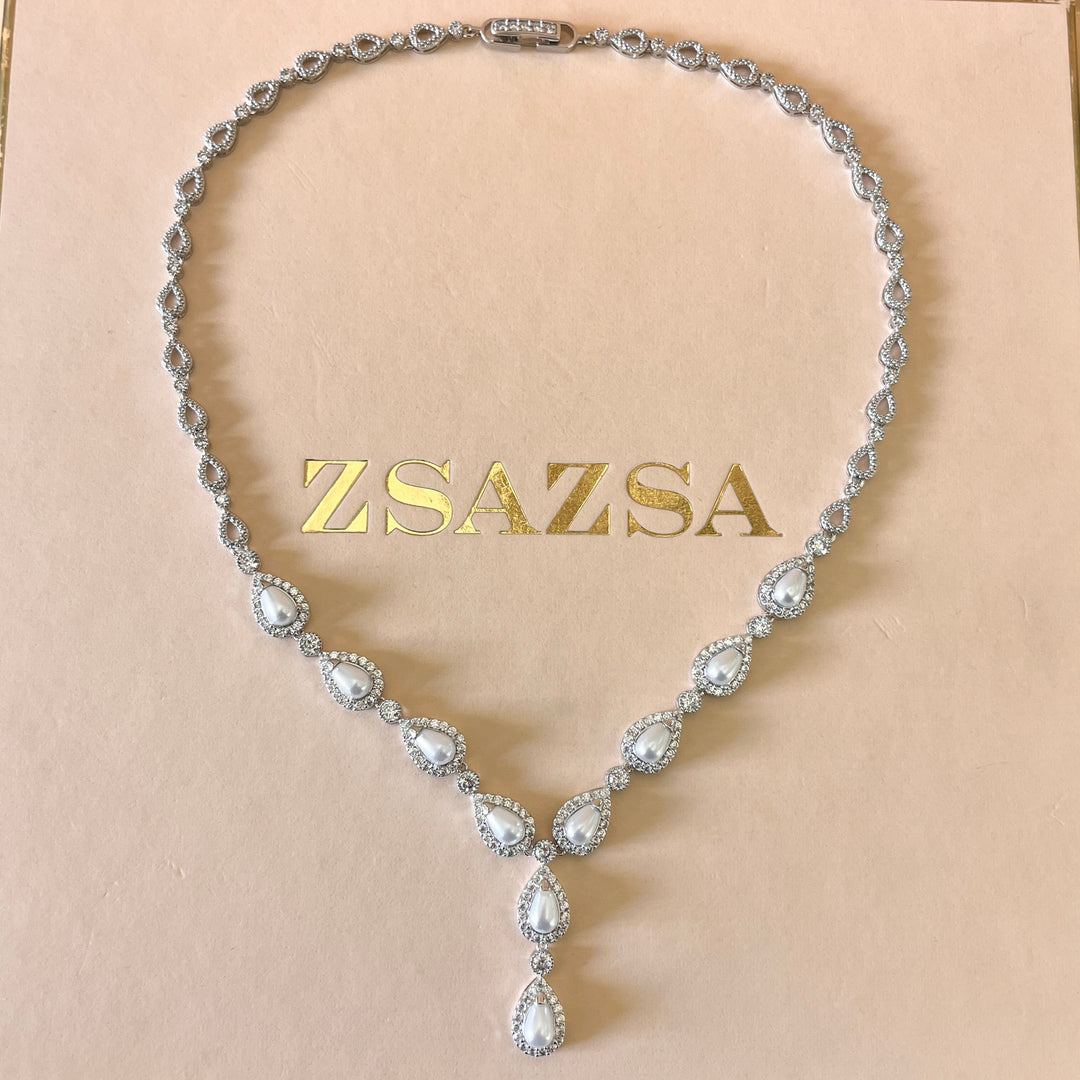 Zircone and white pearls white gold plated teardrop set