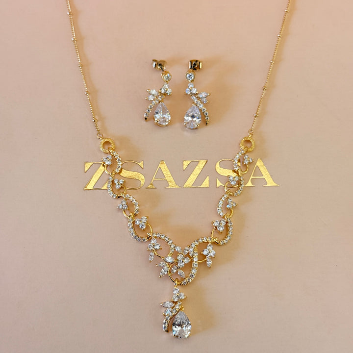 Teardrop and marquise zircone gold plated set