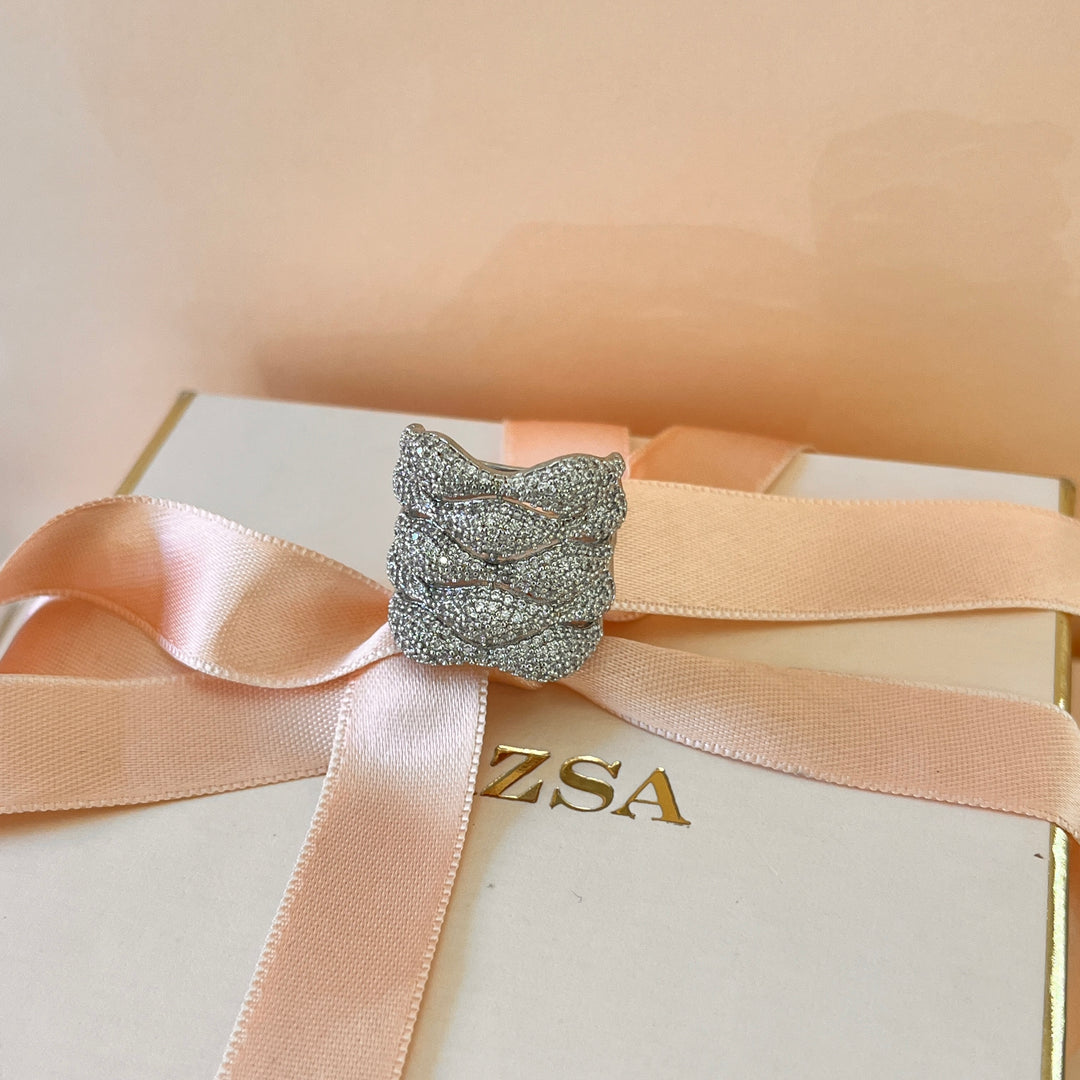 Zircone white gold plated wavy ring